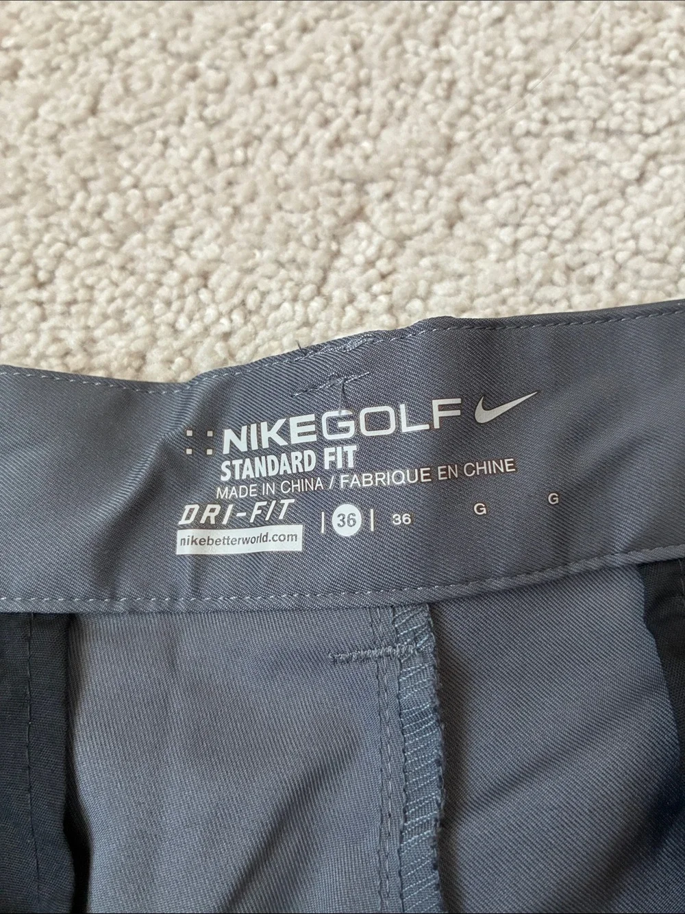 Men's Classic Gray Nike Golf Performance Shorts size 36